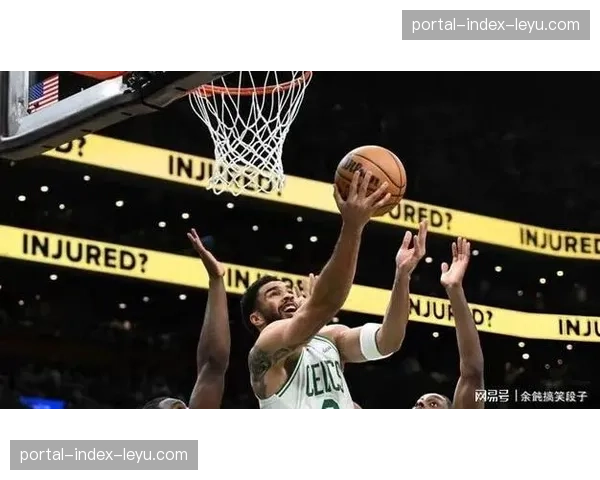 鲍尔前三节36分末节0分 黄蜂核心关键时刻表现失常 鲍尔前三节36分末节0分 黄蜂核心关键时刻表现失常